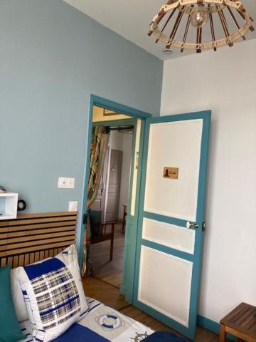 Les Chambres Du Phare - 3 Chambres เลอ ปอร์ต-เดส์-บาร์ค ภายนอก รูปภาพ